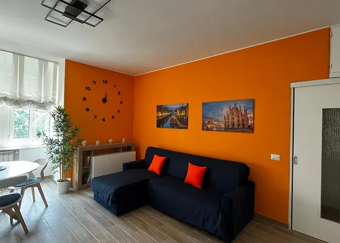 Bright Place: Wide And Modern Condo In
